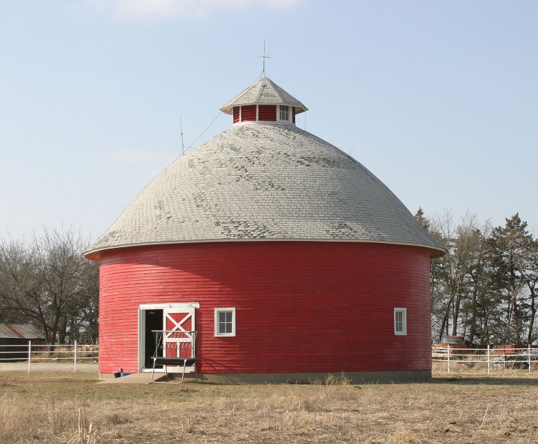 10 Unique Round Barns Successful Farming